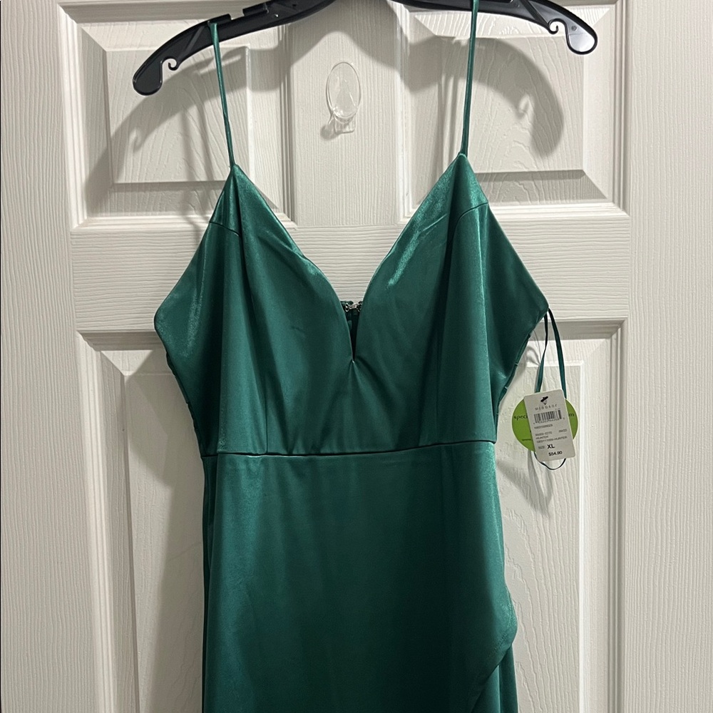 Windsor Emerald Green Satin Prom Dress